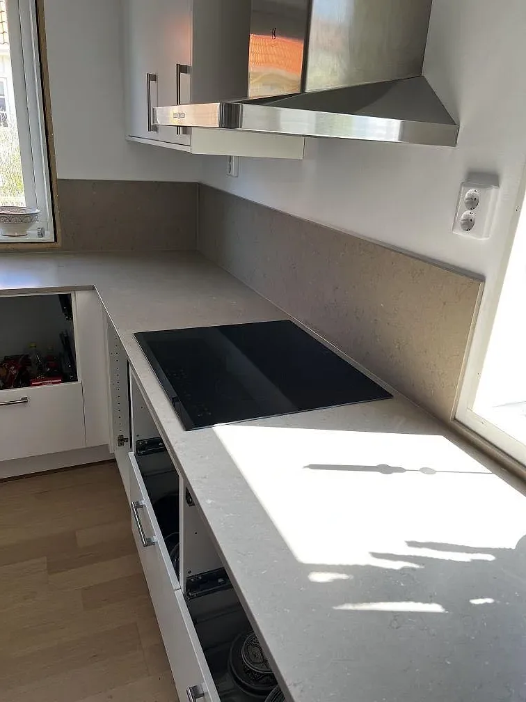 Køkkenbordplade i Silestone Coral Clay, Barsebäck – billede 4