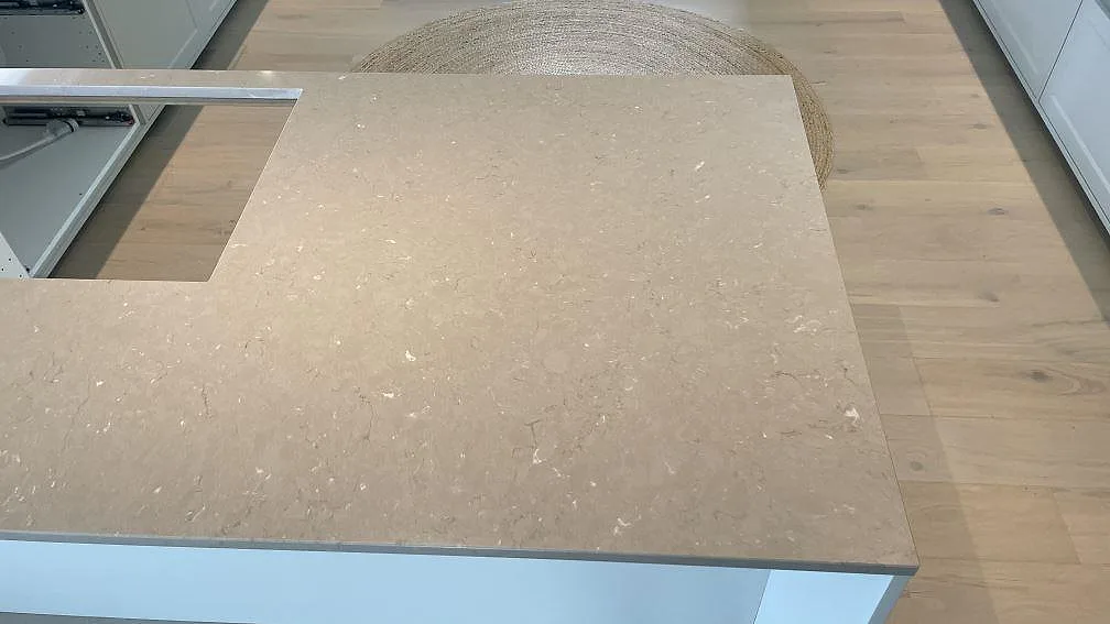 Køkkenbordplade i Silestone Coral Clay, Björketorp – billede 2