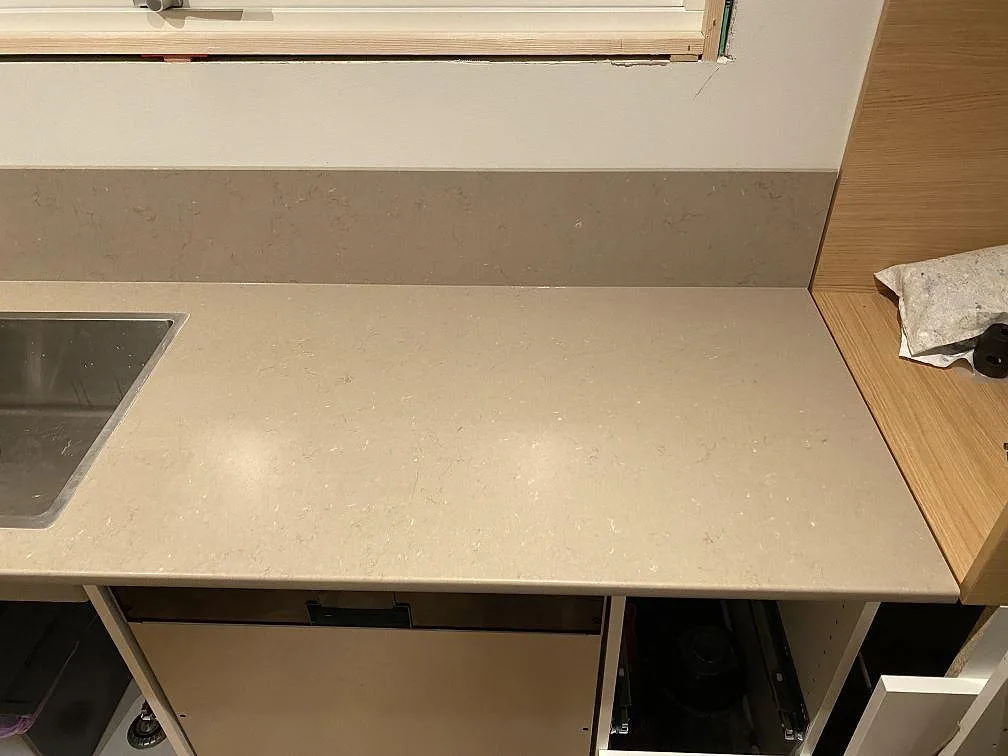 Køkkenbordplade i Silestone Coral Clay, Borås – billede 5