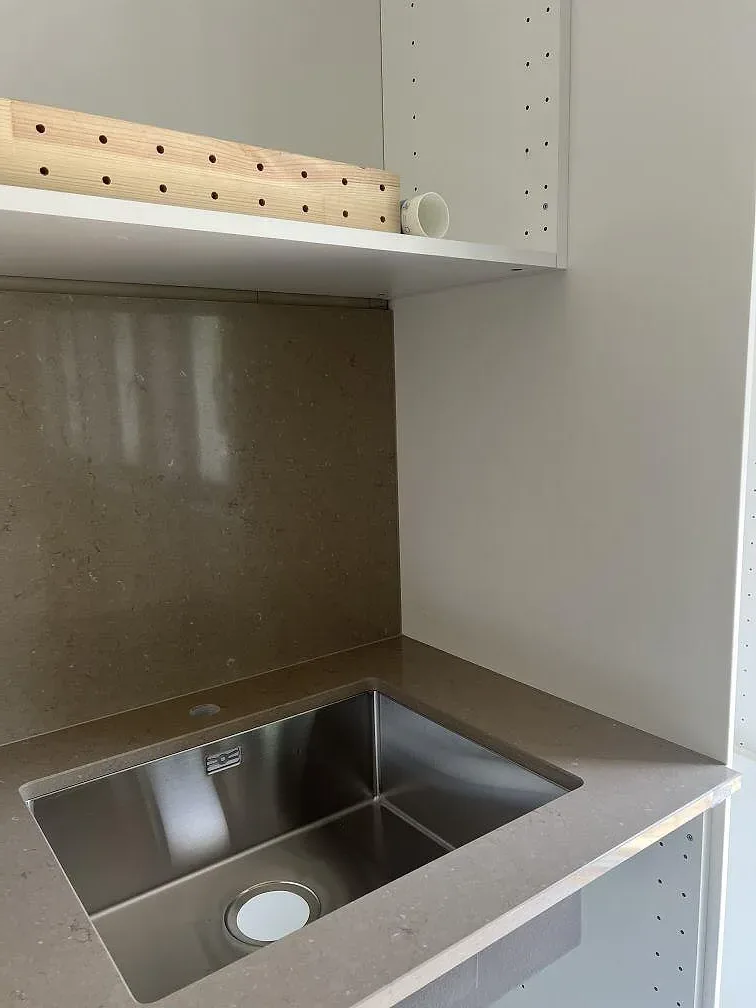 Køkkenbordplade i Silestone Coral Clay, Färjestaden – billede 3