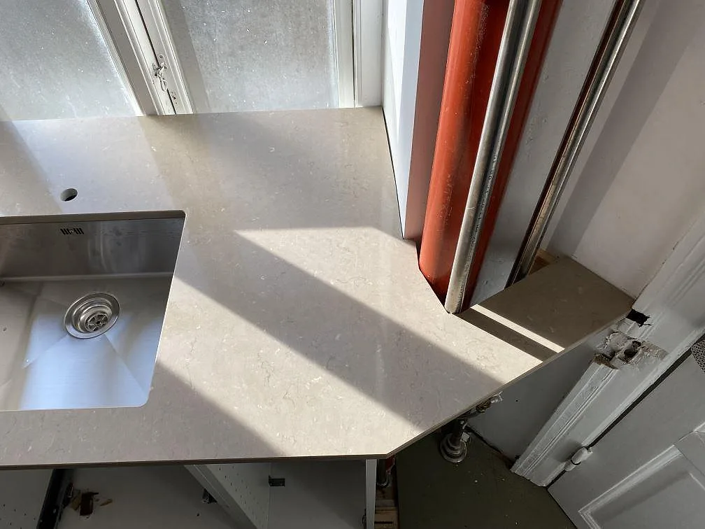 Køkkenbordplade i Silestone Coral Clay, Frederiksberg c – billede 3