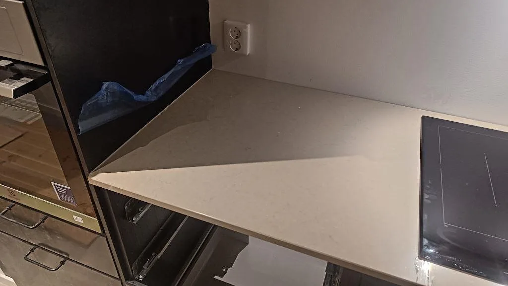 Køkkenbordplade i Silestone Coral Clay, Gärsnäs – billede 5