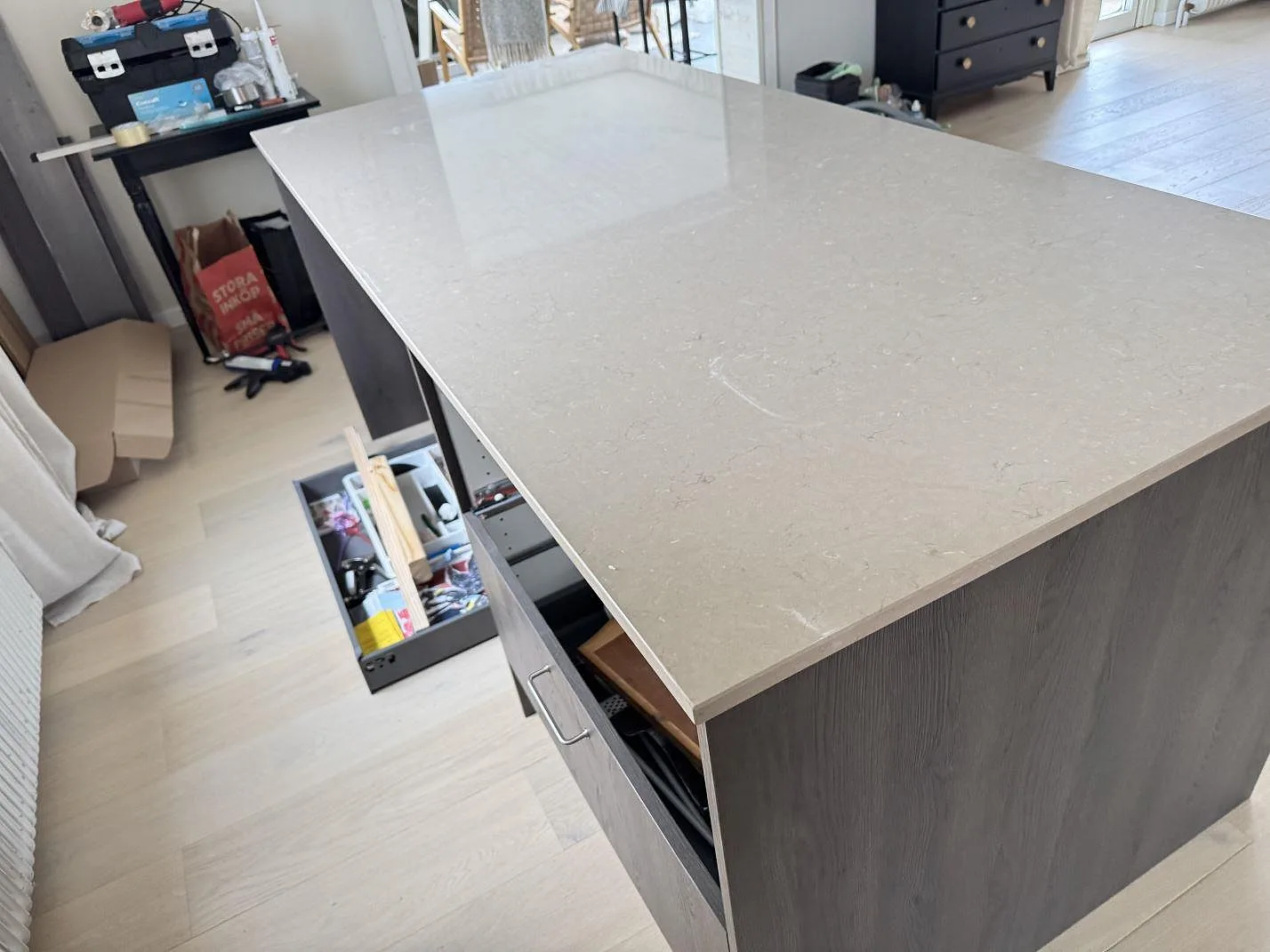 Køkkenbordplade i Silestone Coral Clay, Gullbrandstorp – billede 4