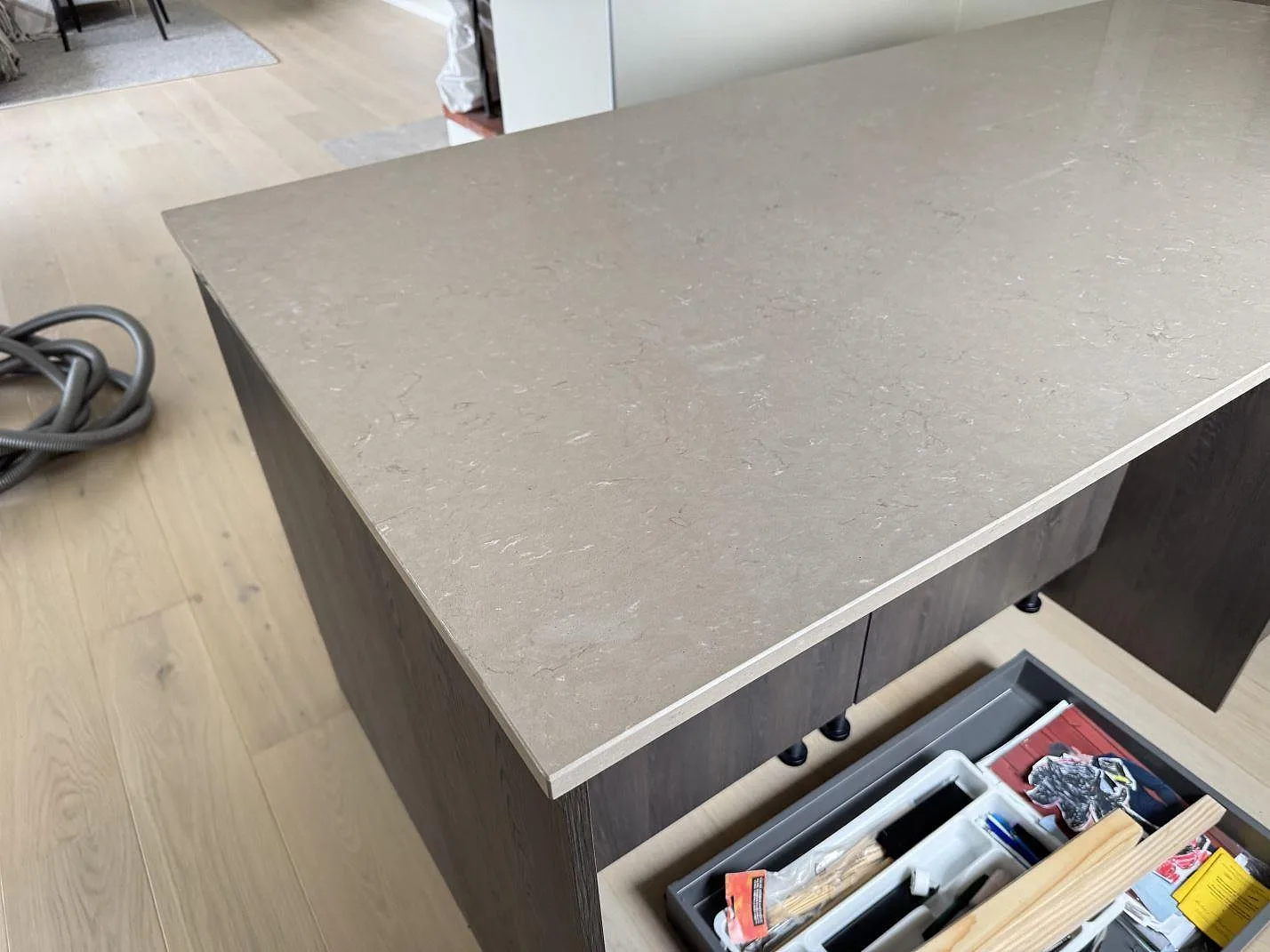 Køkkenbordplade i Silestone Coral Clay, Gullbrandstorp – billede 3