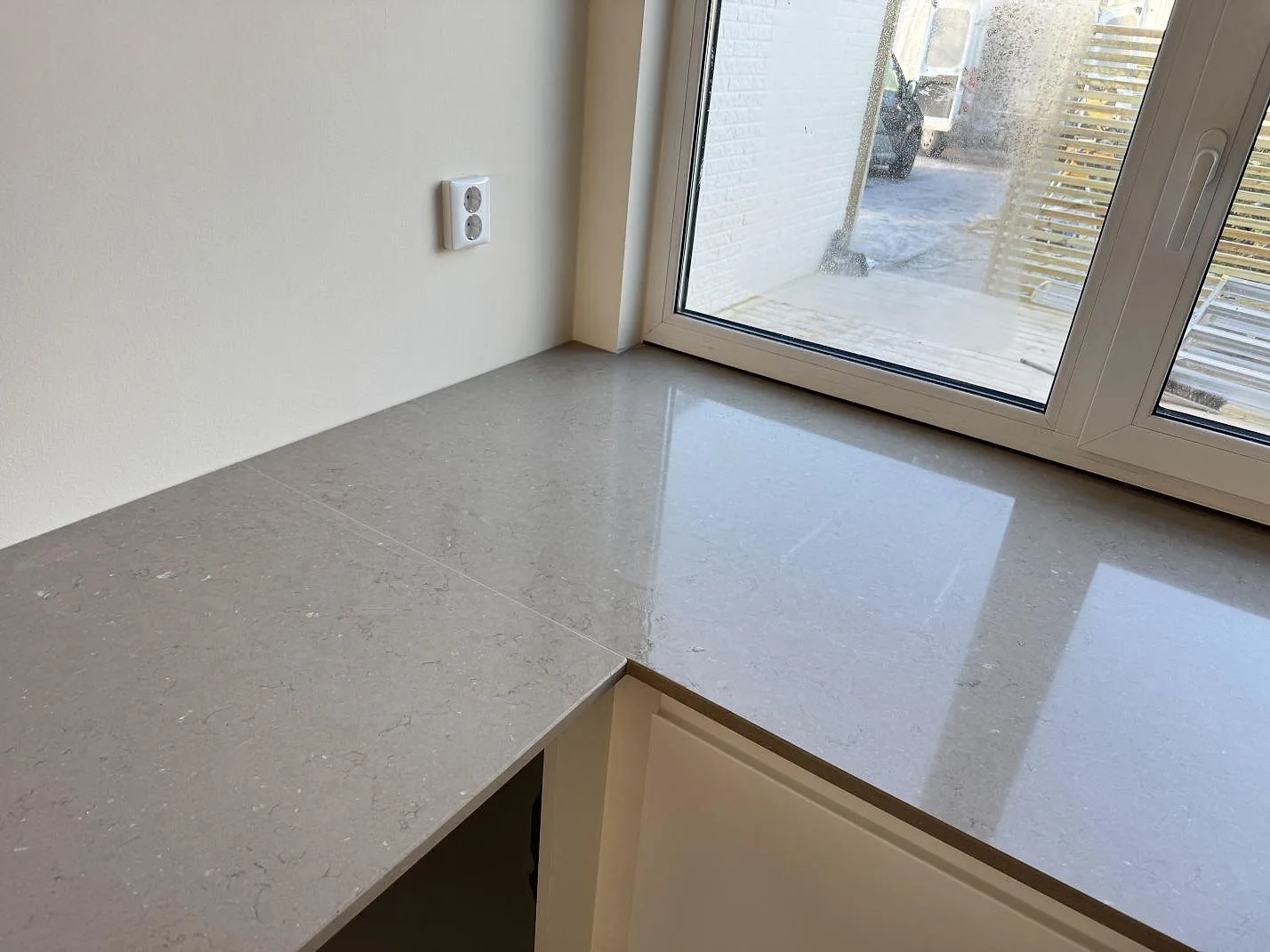 Køkkenbordplade i Silestone Coral Clay, Halmstad – billede 5
