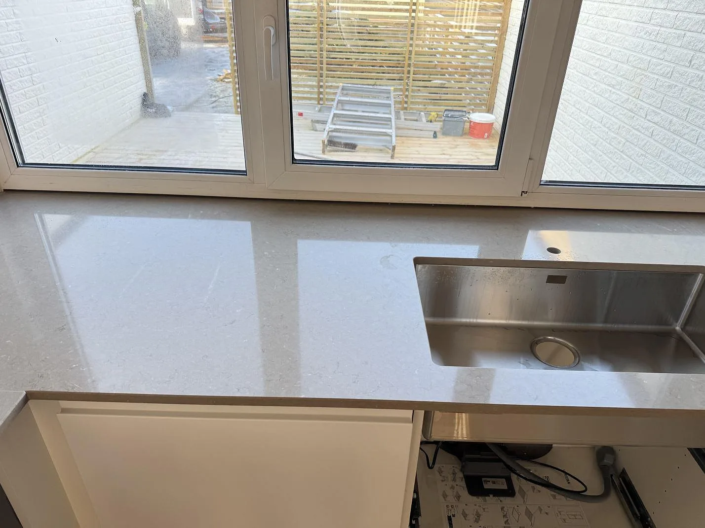 Køkkenbordplade i Silestone Coral Clay, Halmstad – billede 3