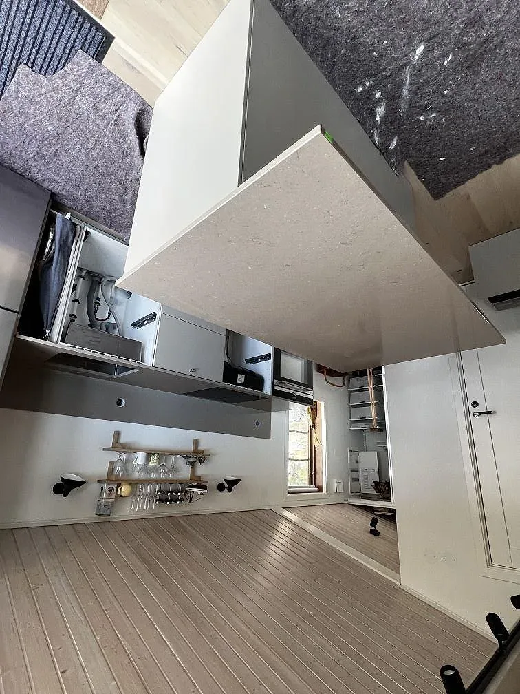 Køkkenbordplade i Silestone Coral Clay, Heberg – billede 7