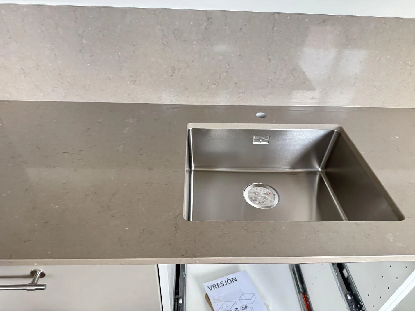 Køkkenbordplade i Silestone Coral Clay, Helsingborg – billede 3