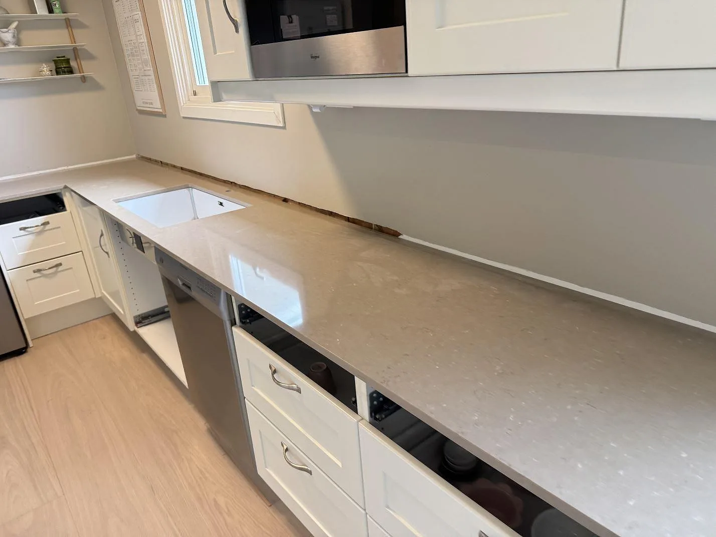 Køkkenbordplade i Silestone Coral Clay, Hisings Backa – billede 2