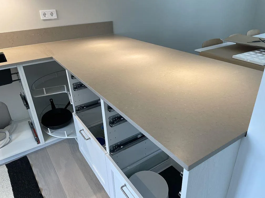 Køkkenbordplade i Silestone Coral Clay, Höllviken – billede 6