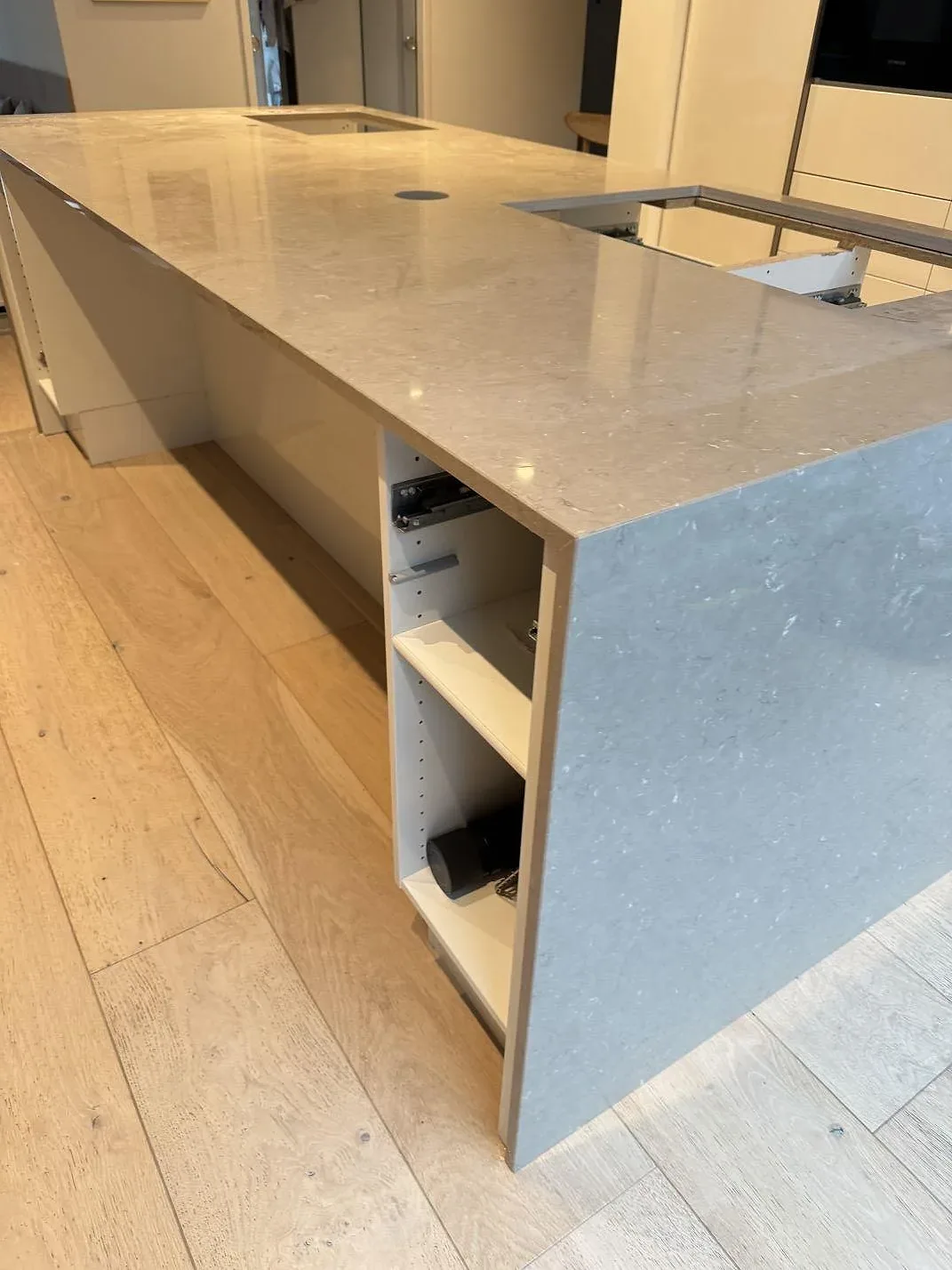 Køkkenbordplade i Silestone Coral Clay, Höllviken – billede 5