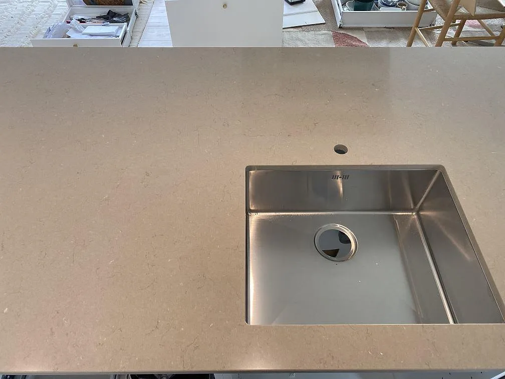 Køkkenbordplade i Silestone Coral Clay, Hørsholm – billede 3