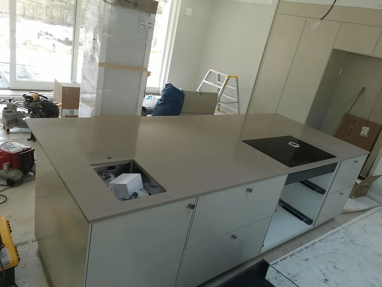 Køkkenbordplade i Silestone Coral Clay, Höllviken – billede 2