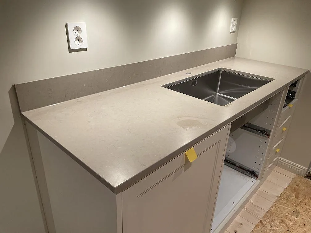 Køkkenbordplade i Silestone Coral Clay, Vetlanda – billede 5
