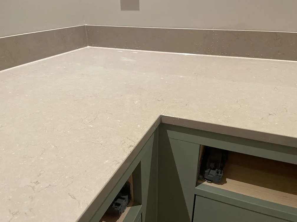 Køkkenbordplade i Silestone Coral Clay, Holsbybrunn – billede 6