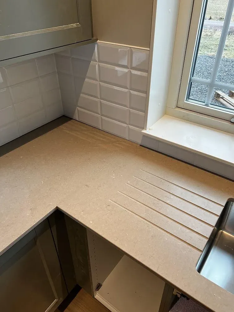 Køkkenbordplade i Silestone Coral Clay, Kärna – billede 4