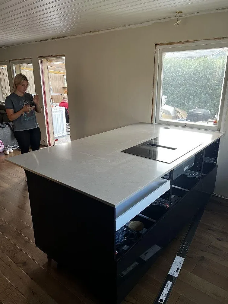 Køkkenbordplade i Silestone Coral Clay, Kalmar – billede 2