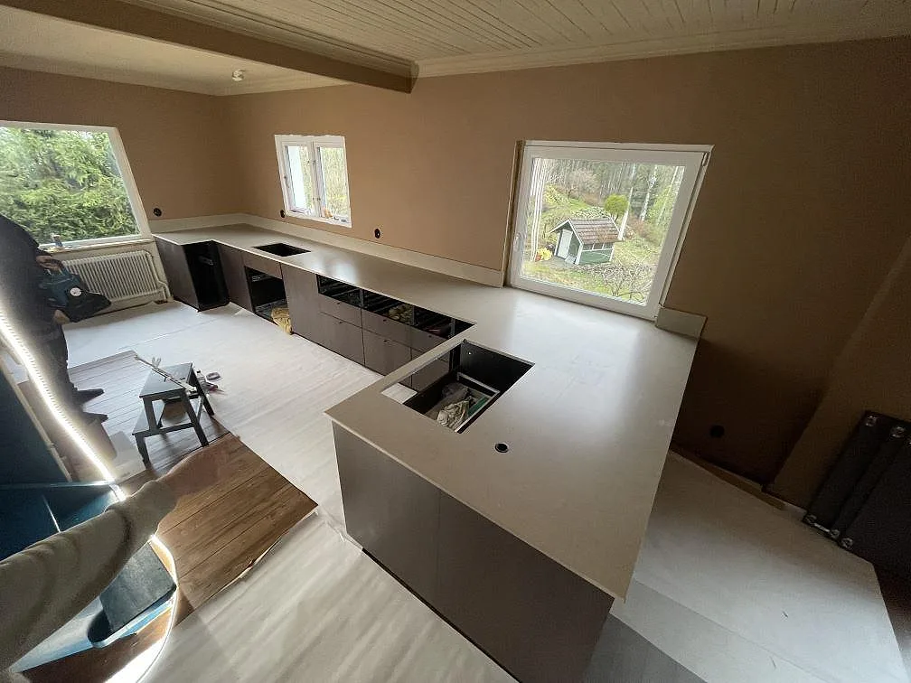 Køkkenbordplade i Silestone Coral Clay, Karlskoga – billede 3
