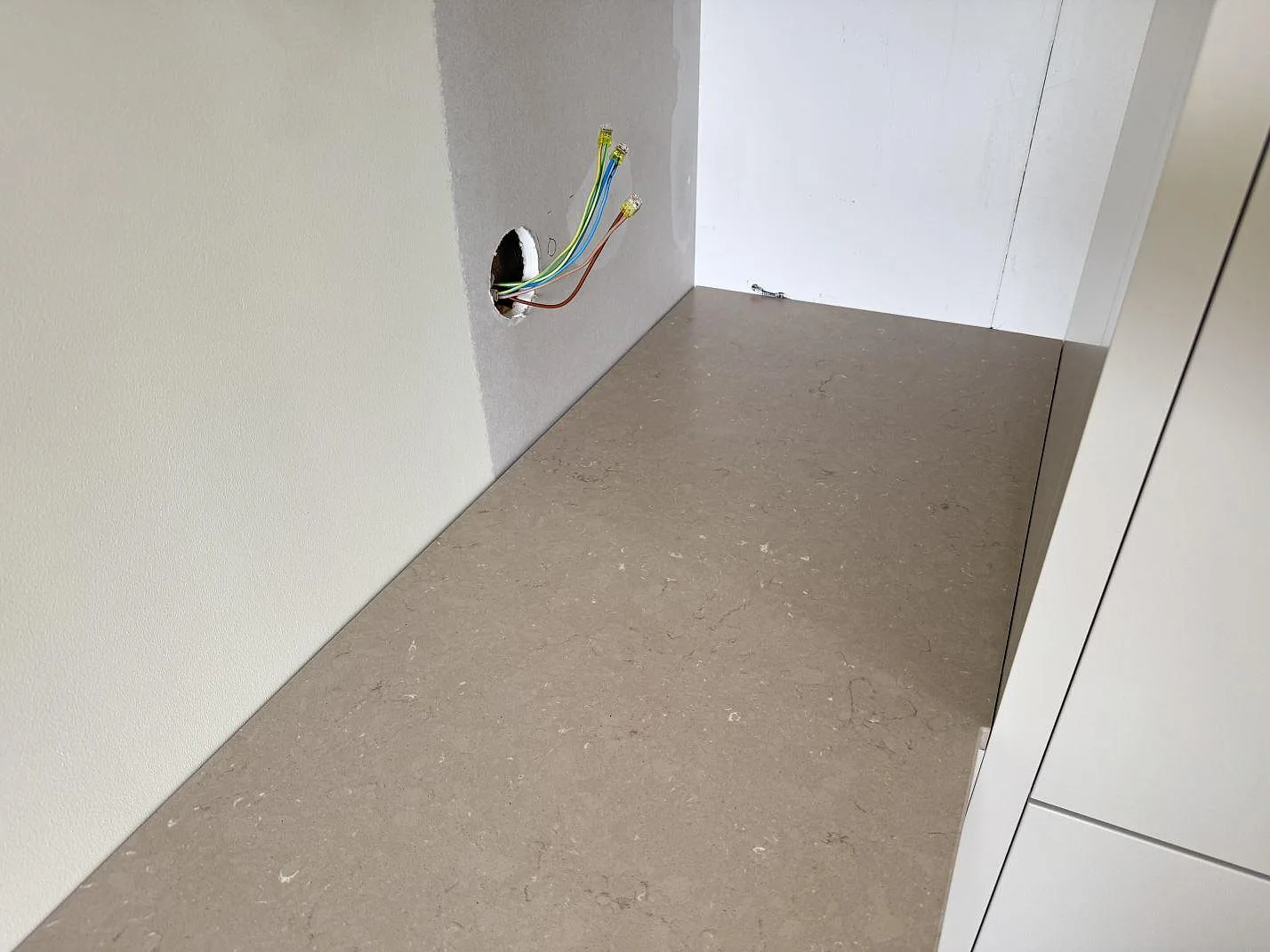 Køkkenbordplade i Silestone Coral Clay, Karlskrona – billede 8