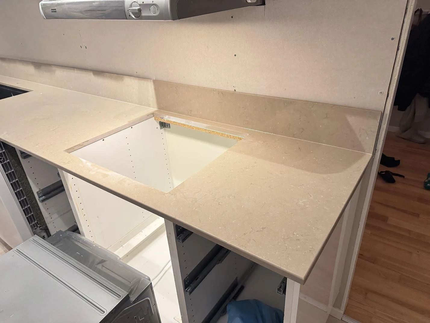 Køkkenbordplade i Silestone Coral Clay, Karlskrona – billede 6