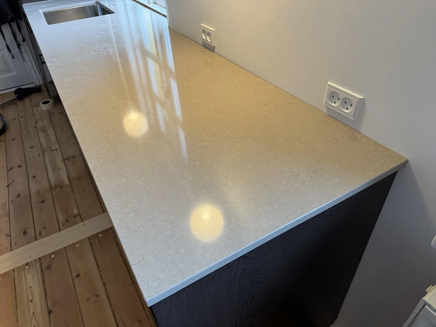 Køkkenbordplade i Silestone Coral Clay, Kastrup – billede 2