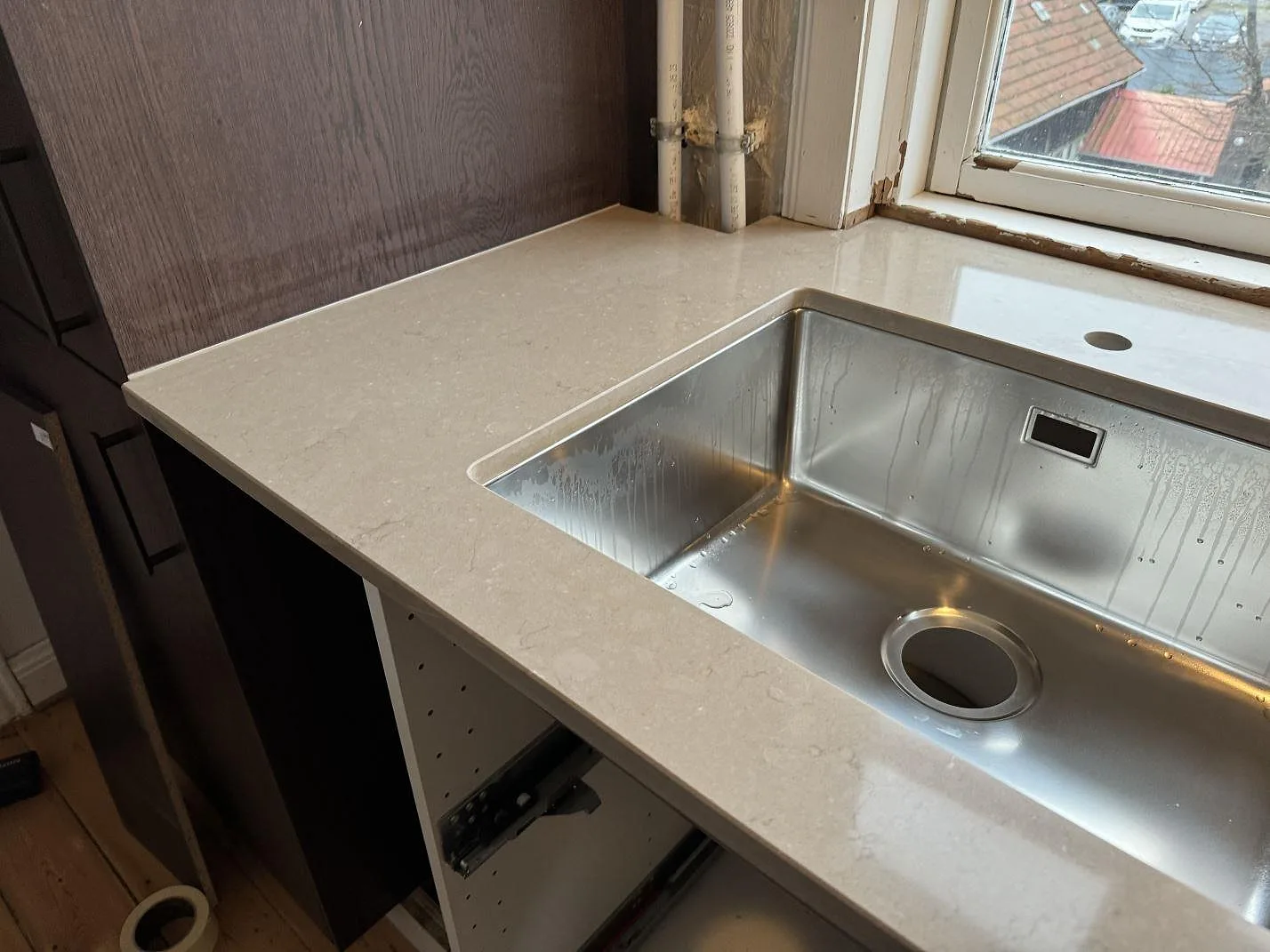 Køkkenbordplade i Silestone Coral Clay, Kastrup – billede 3