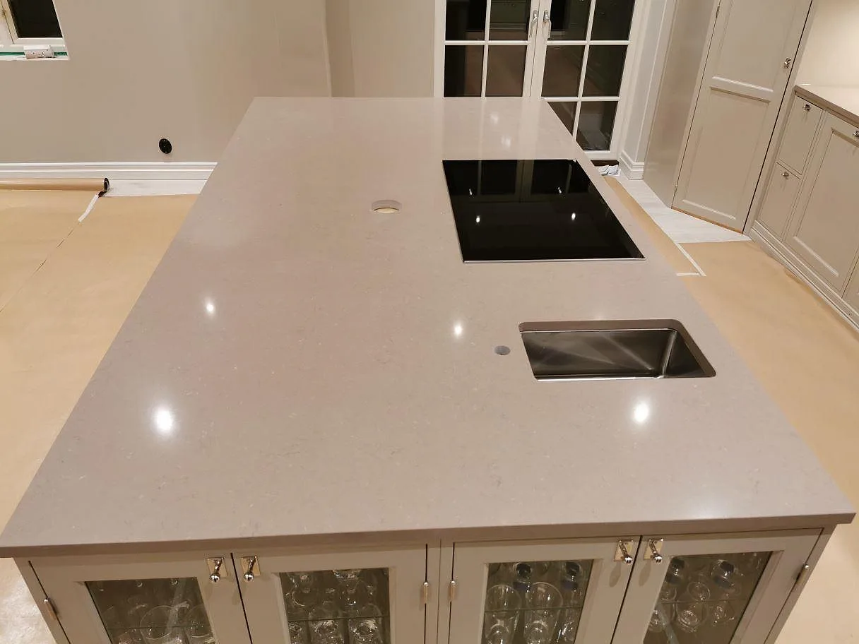 Køkkenbordplade i Silestone Coral Clay, Kristianstad – billede 2