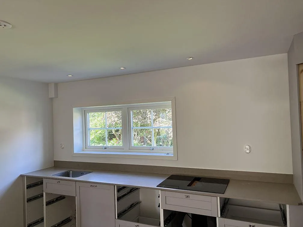 Gennemført projekt: Køkkenbordplade i Silestone Coral Clay, Långås.