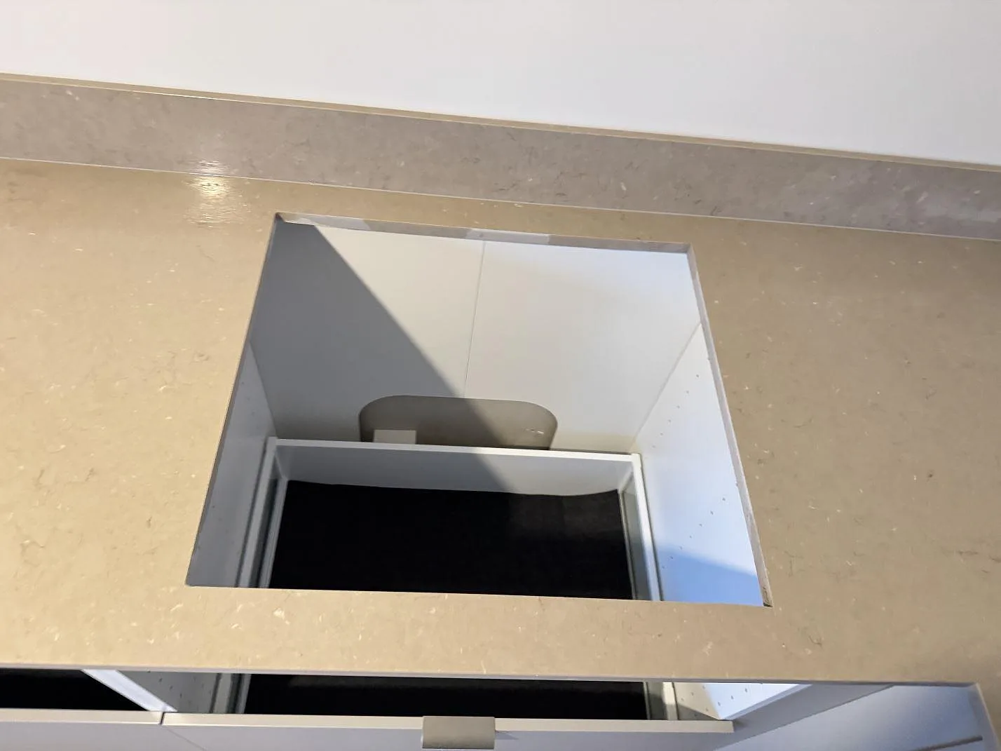 Køkkenbordplade i Silestone Coral Clay, Länghem – billede 6