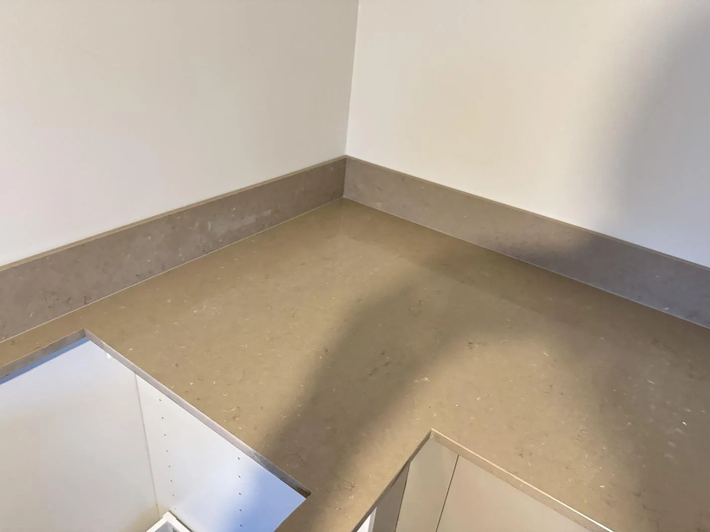 Køkkenbordplade i Silestone Coral Clay, Länghem – billede 7