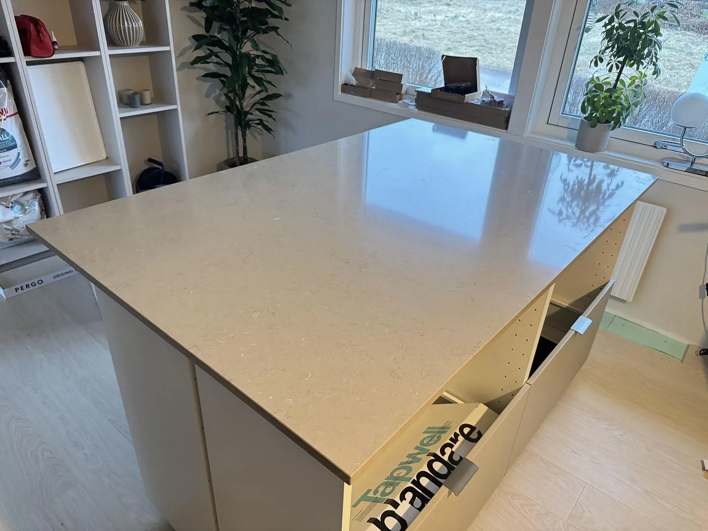 Køkkenbordplade i Silestone Coral Clay, Länghem – billede 2