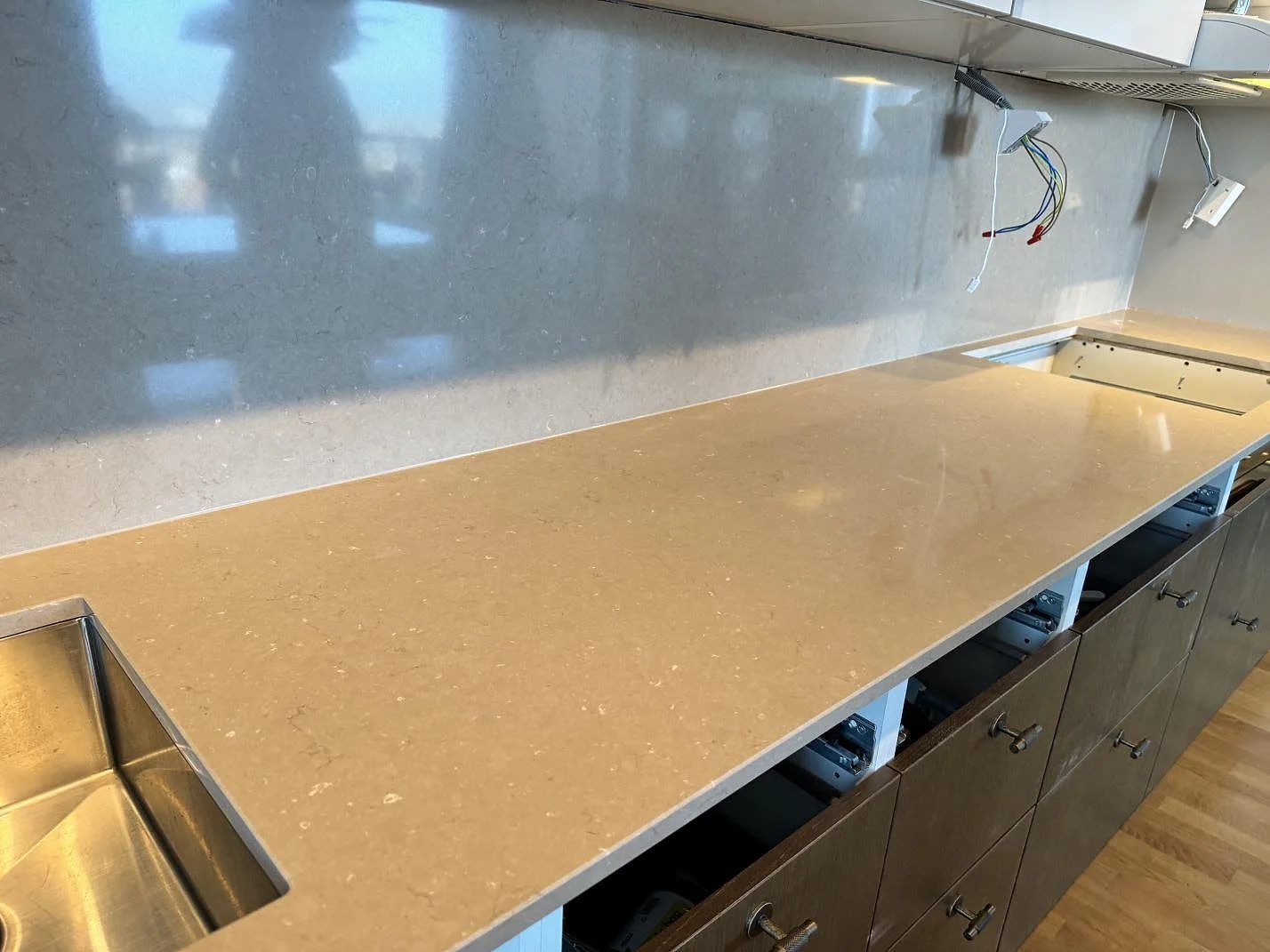 Køkkenbordplade i Silestone Coral Clay, Landskrona – billede 5