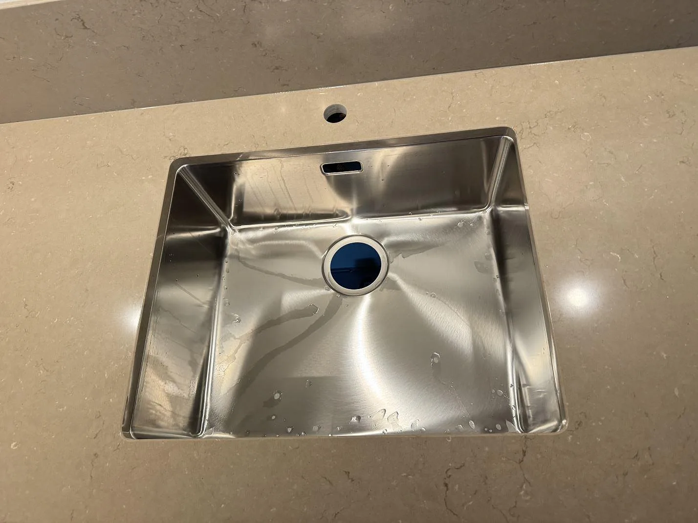 Køkkenbordplade i Silestone Coral Clay, Limhamn – billede 6