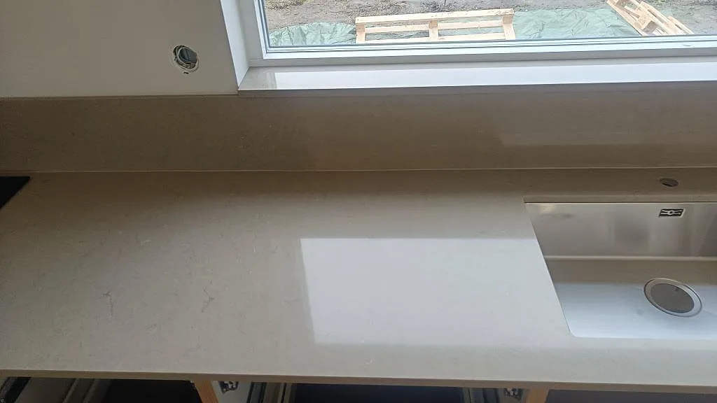 Køkkenbordplade i Silestone Coral Clay, Lund – billede 3