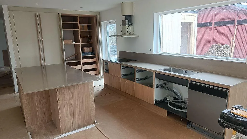 Køkkenbordplade i Silestone Coral Clay, Lund