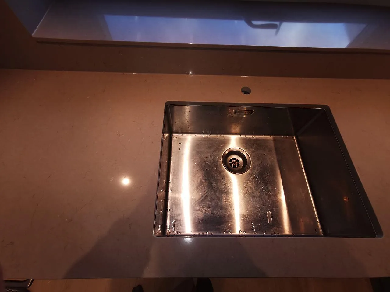 Køkkenbordplade i Silestone Coral Clay, Malmö – billede 3