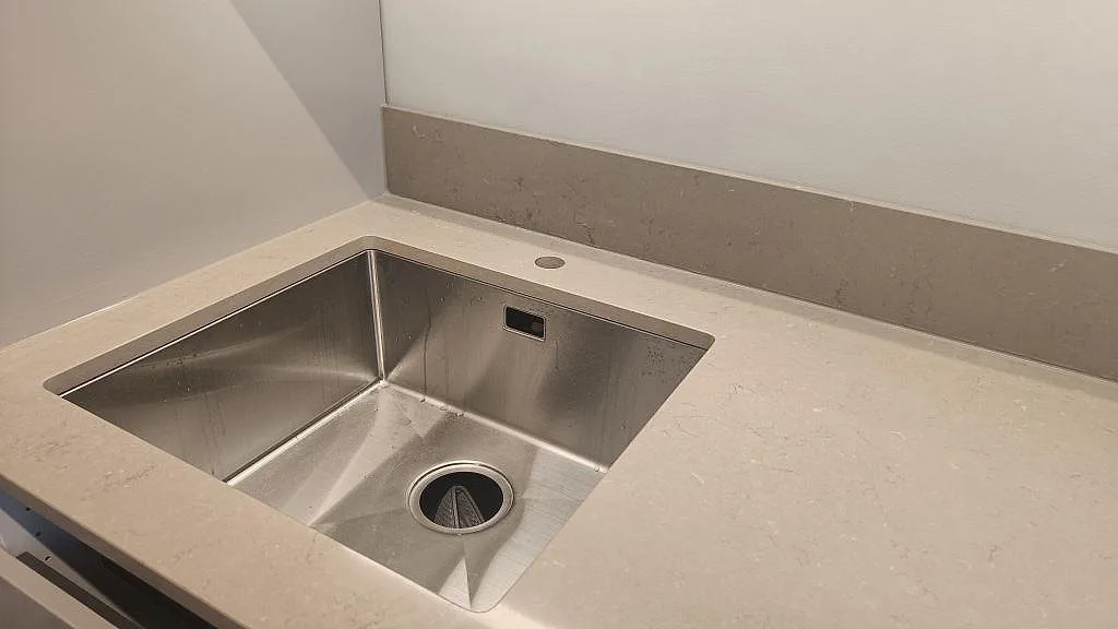 Køkkenbordplade i Silestone Coral Clay, Malmö – billede 3