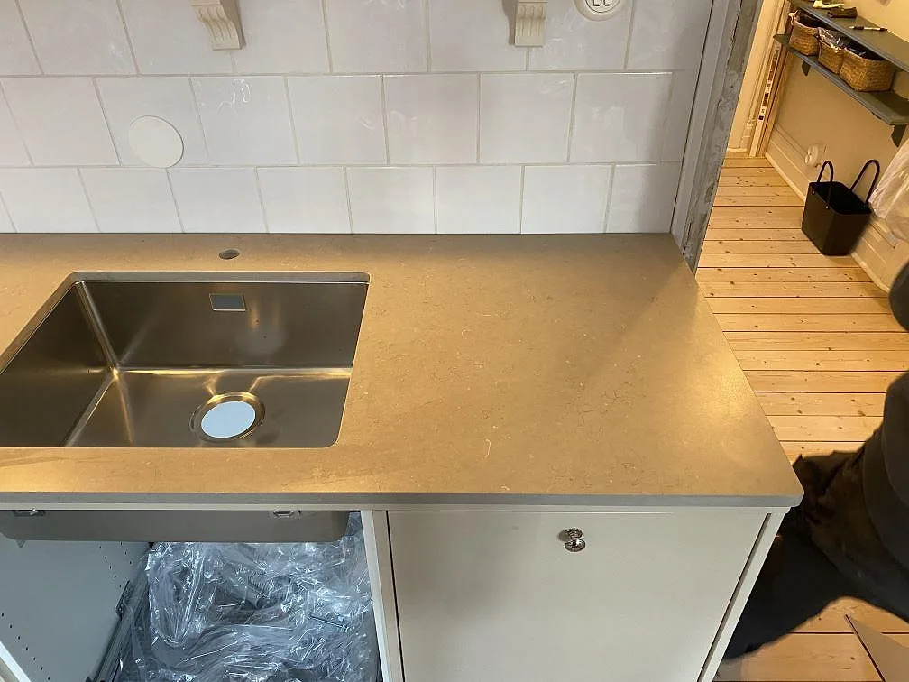 Køkkenbordplade i Silestone Coral Clay, Malmö – billede 3