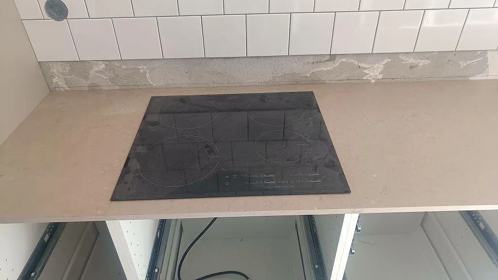 Køkkenbordplade i Silestone Coral Clay, Malmö – billede 4