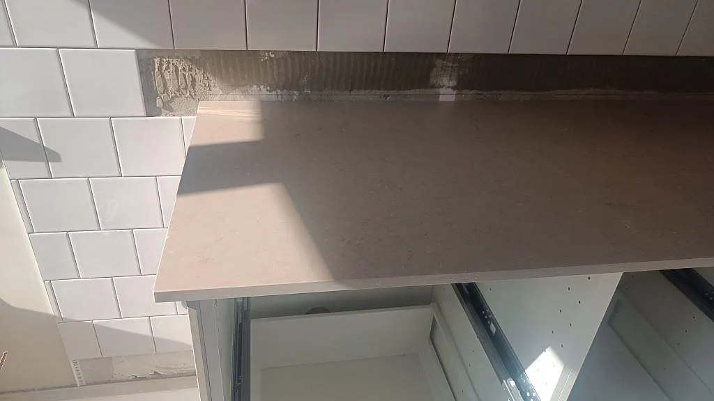Køkkenbordplade i Silestone Coral Clay, Malmö – billede 7