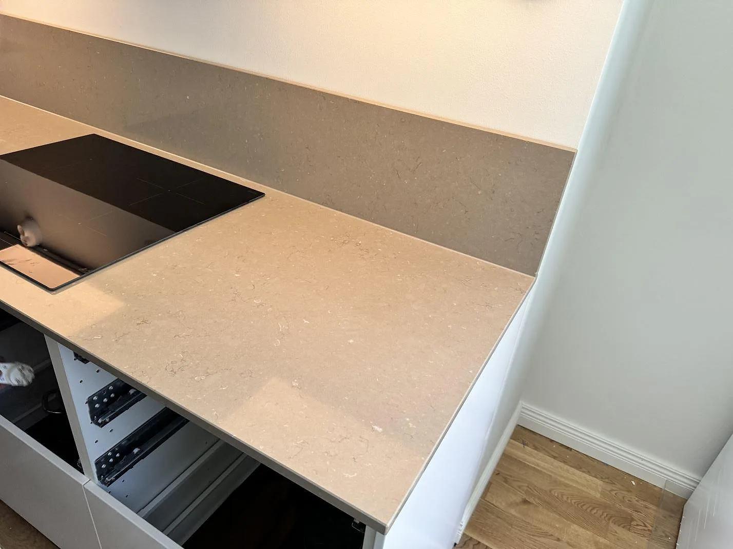 Køkkenbordplade i Silestone Coral Clay, Malmö – billede 2