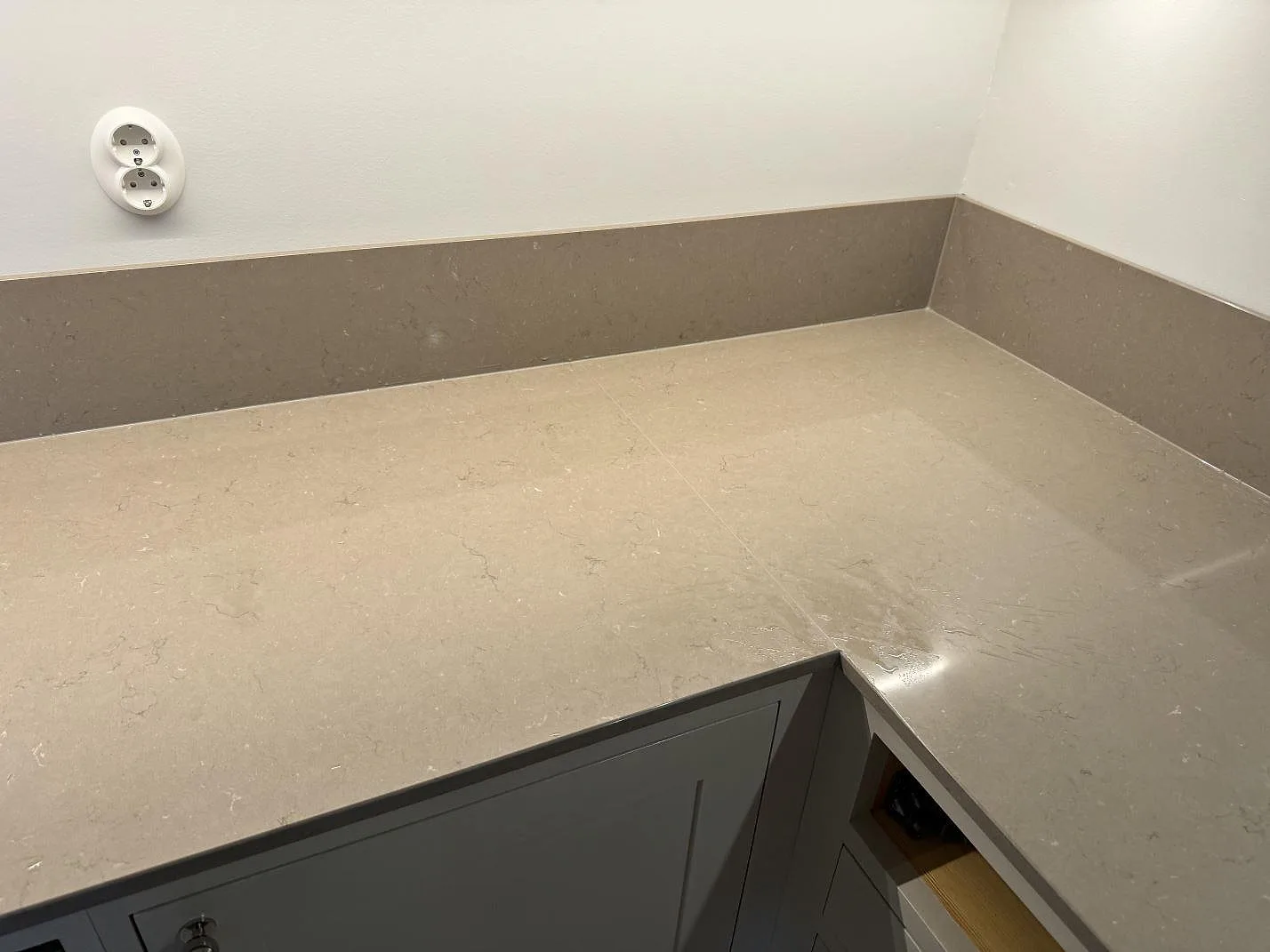 Køkkenbordplade i Silestone Coral Clay, Malmö – billede 2