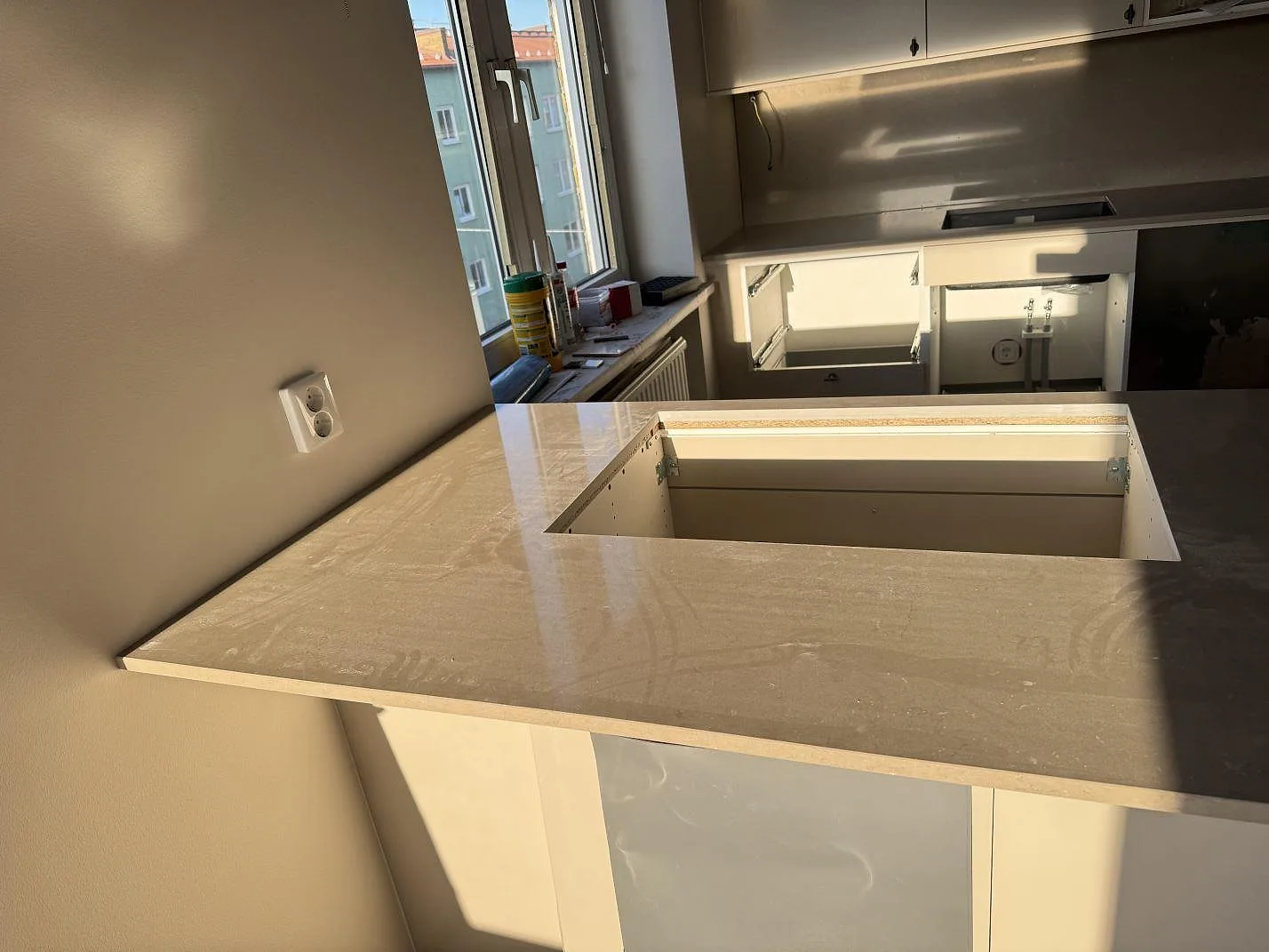 Køkkenbordplade i Silestone Coral Clay, Malmö – billede 3