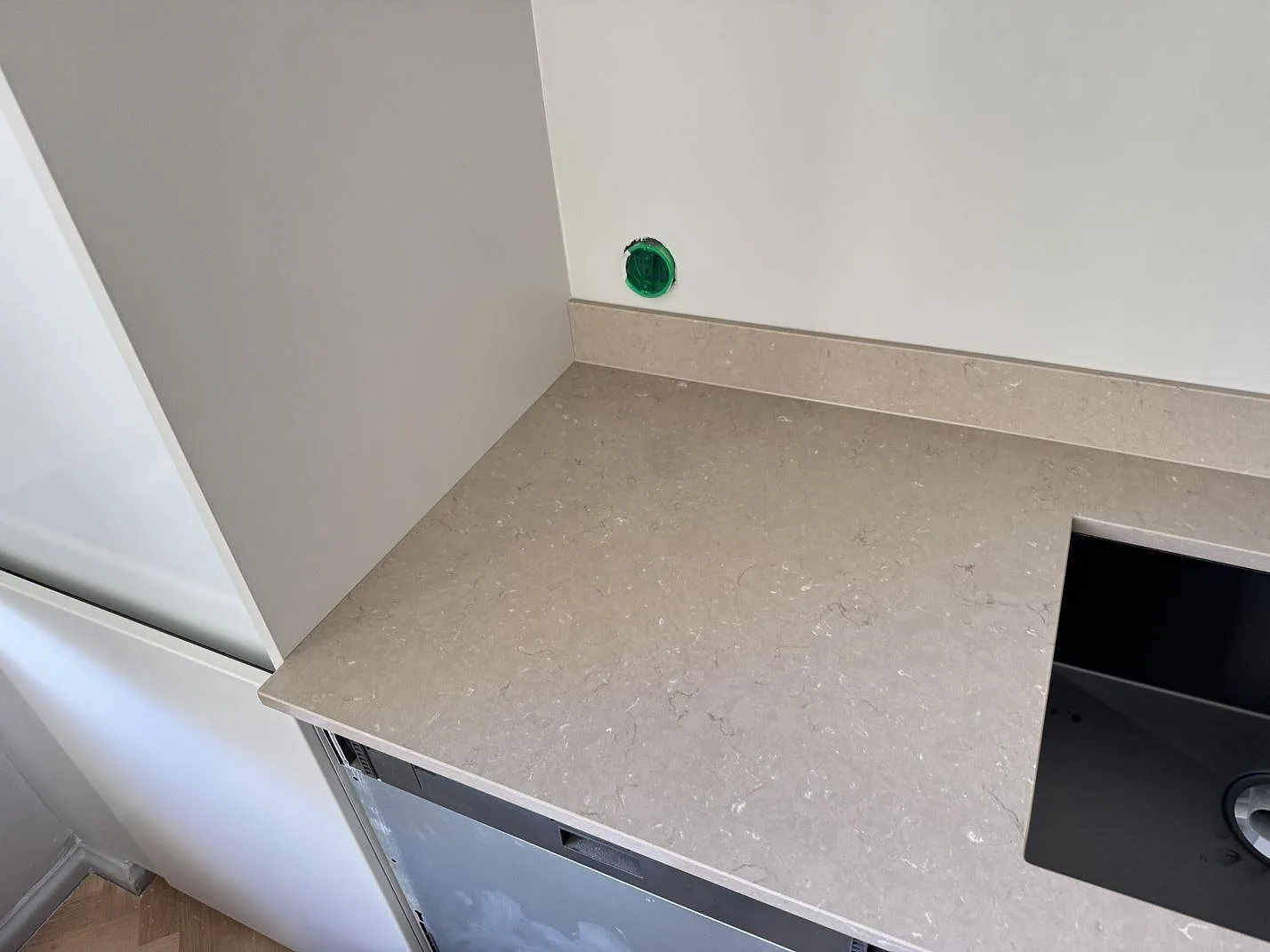Køkkenbordplade i Silestone Coral Clay, Malmö – billede 3