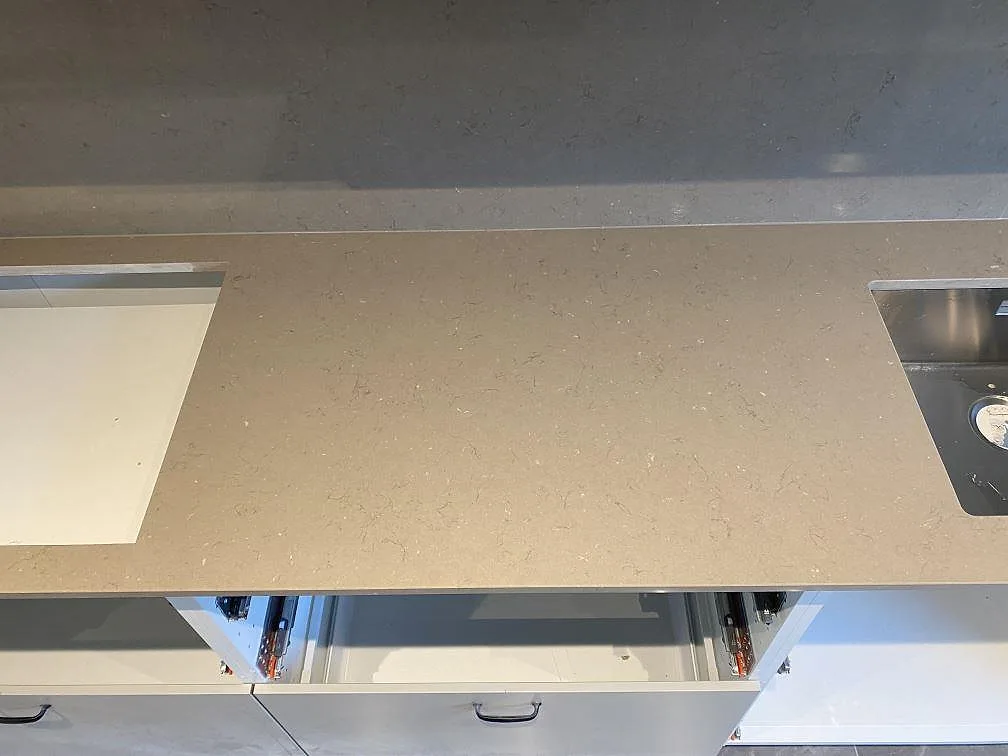 Køkkenbordplade i Silestone Coral Clay, Malmö – billede 5