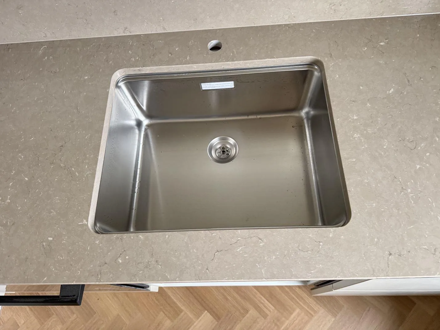 Køkkenbordplade i Silestone Coral Clay, Malmö – billede 4