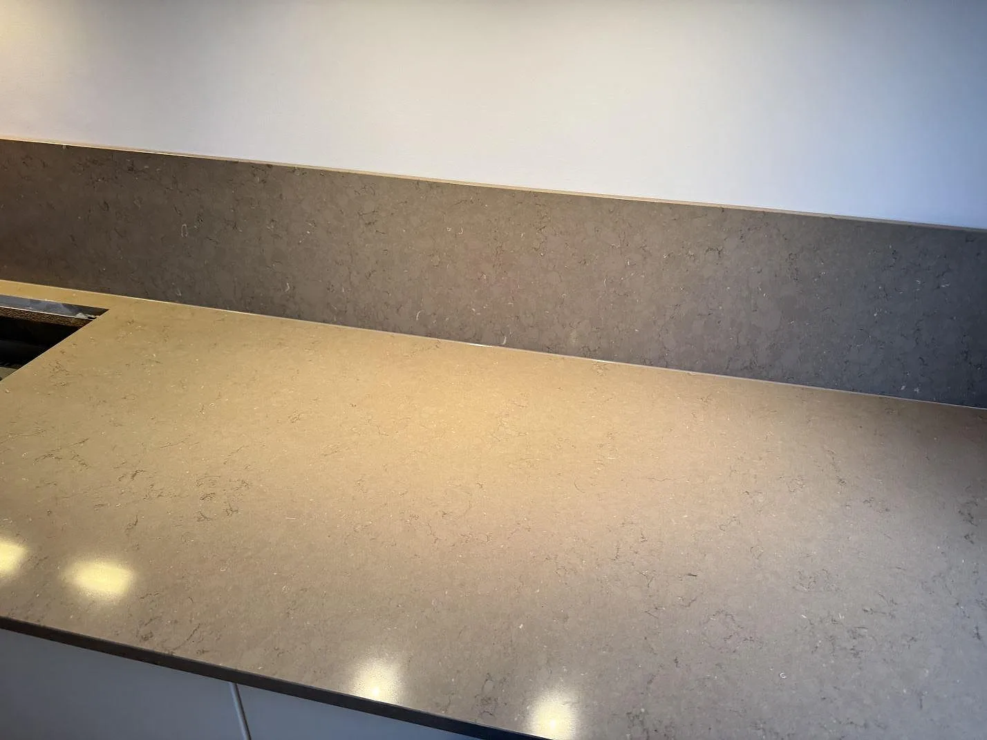 Køkkenbordplade i Silestone Coral Clay, Malmö – billede 7
