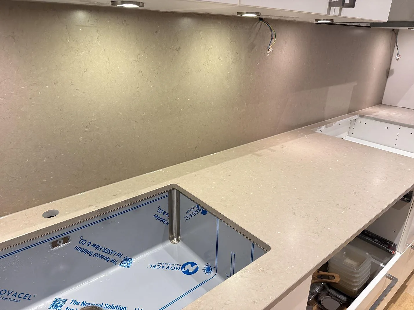 Køkkenbordplade i Silestone Coral Clay, Malmö – billede 4