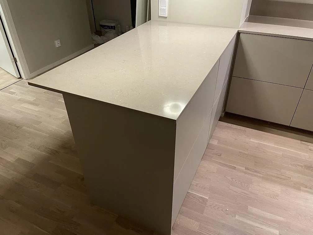 Køkkenbordplade i Silestone Coral Clay, Nacka – billede 5