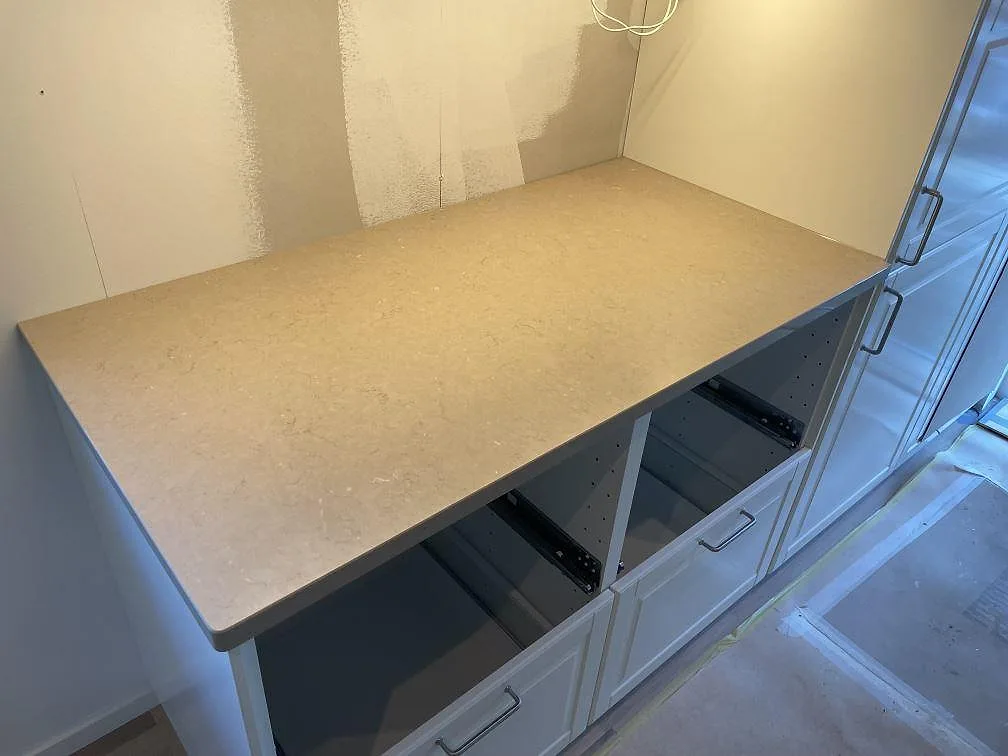 Køkkenbordplade i Silestone Coral Clay, Ösmo – billede 3